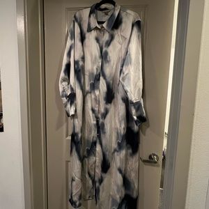 H&M button down long sleeve dress (Plus Size)